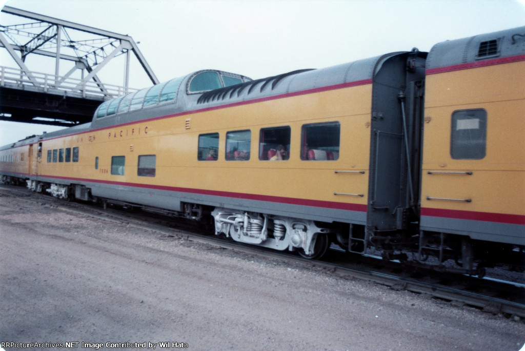 UP Dome Coach 7006